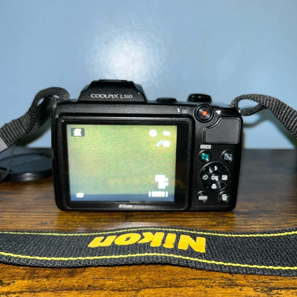 Nikon Coolpix L310 Digital Camera